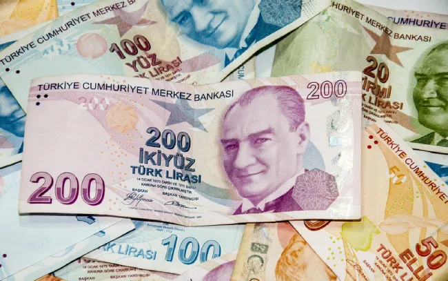 أسعار صرف الليرة التركية مقابل الدولار اليوم الثلاثاء 22 أبريل 2025: الليرة تتجاوز 38 ليرة