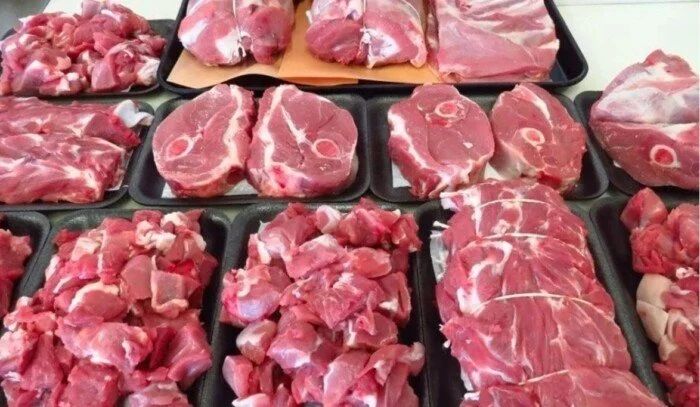أسعار اللحوم الحمراء اليوم: اكتشف كيف تؤثر على ميزانيتك!