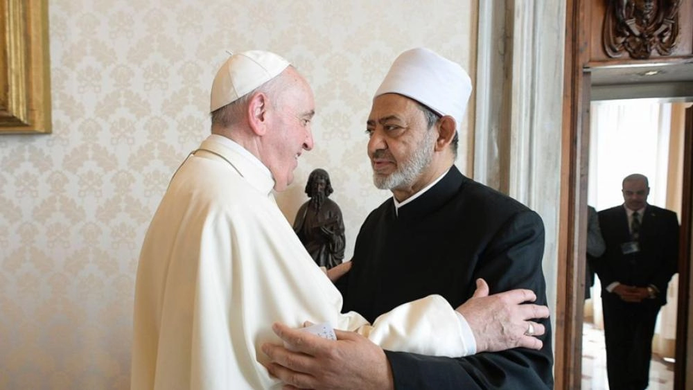 شيخ الأزهر: البابا فرنسيس dedicates his life to championing the marginalized and promoting interfaith dialogue
