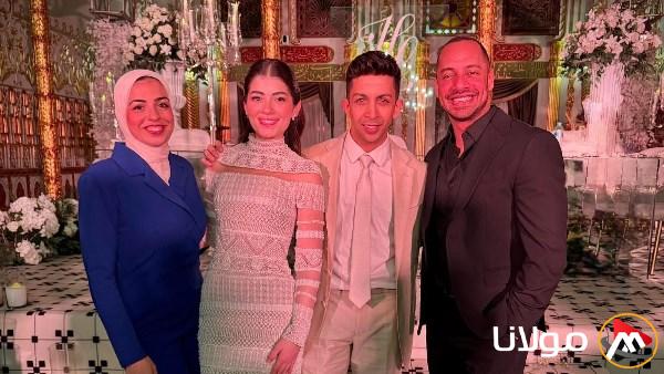 عمرو وهبة يبارك ليلى زاهر وهشام جمال بمناسبة ارتباطهم.