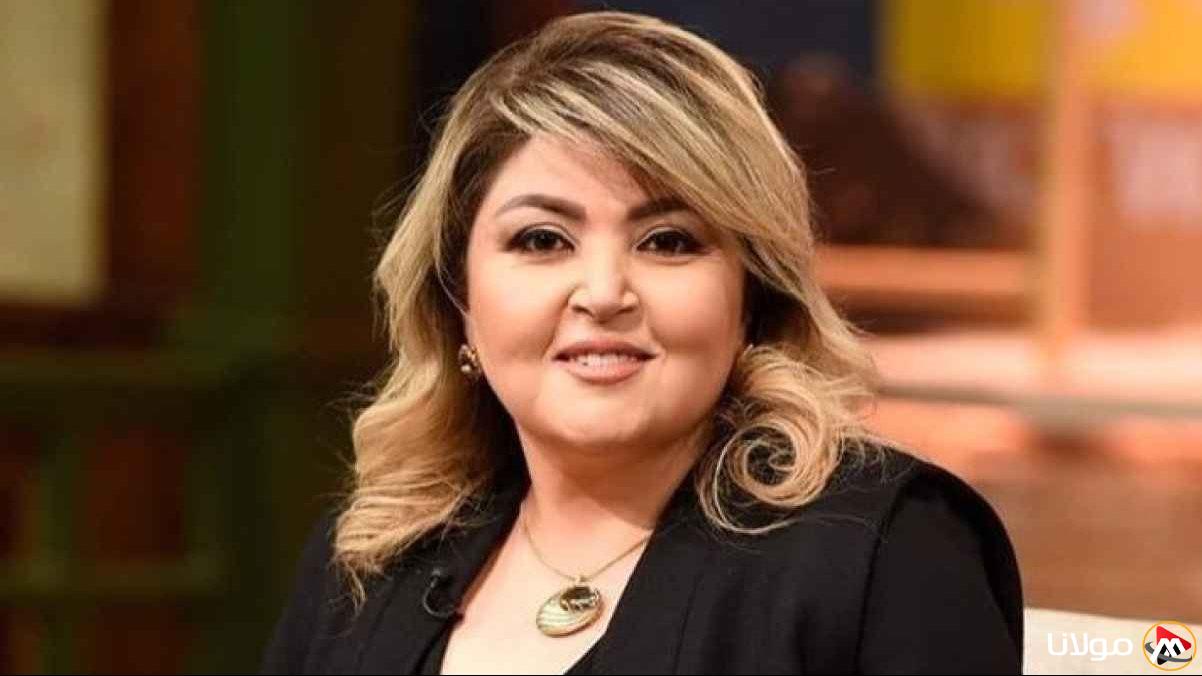 نقدم التهاني.. مها أحمد تعبر عن فرحتها بإكتمال عدد عروض مسرحيتها